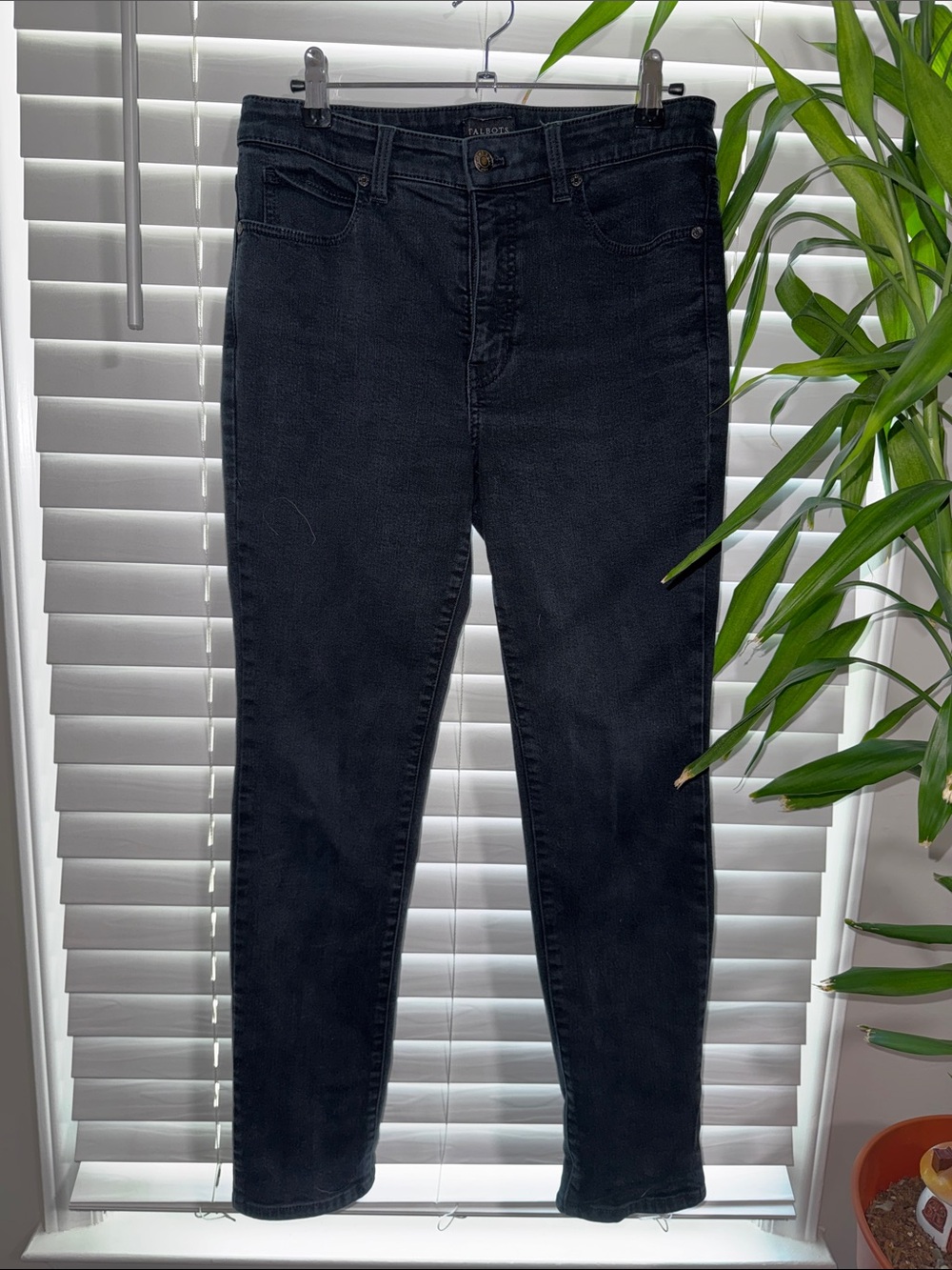 Talbots Black Straight Leg Women’s Jeans - Size 6P